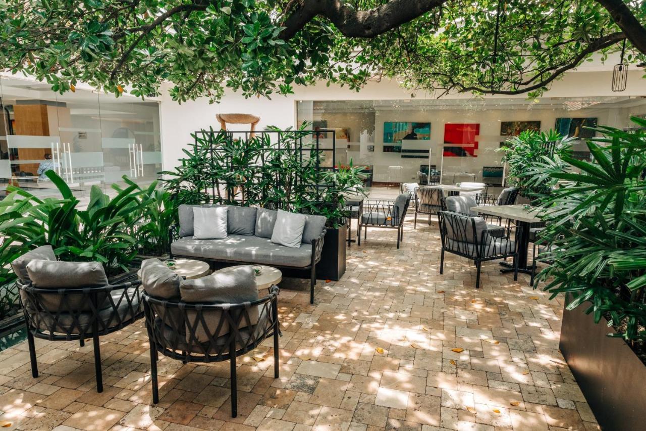 Hilton San Salvador Hotel Exterior photo