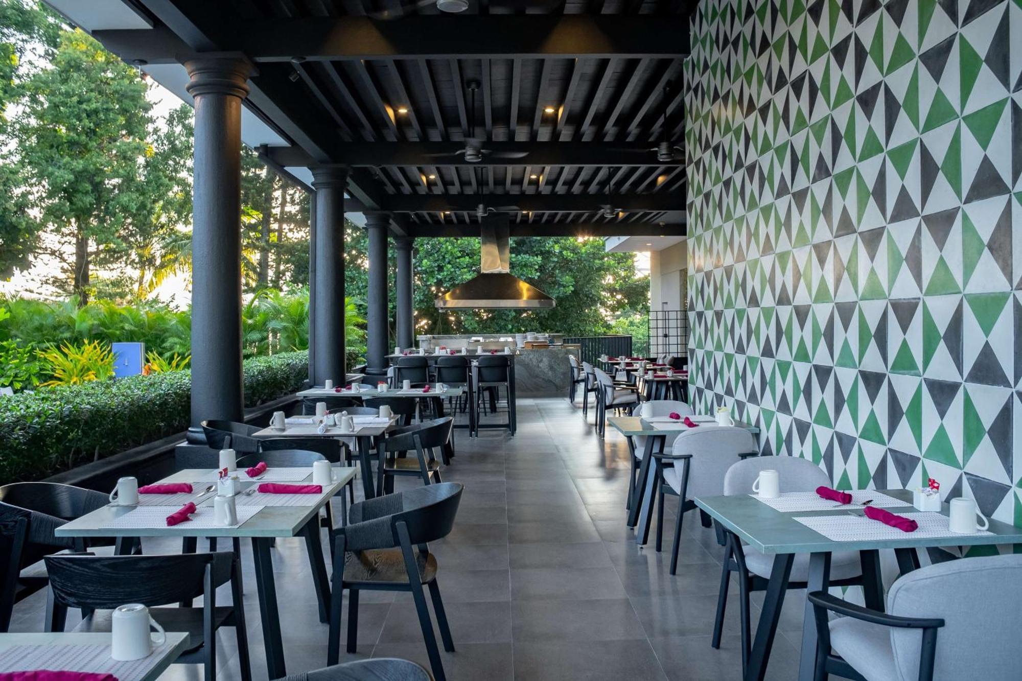 Hilton San Salvador Hotel Exterior photo